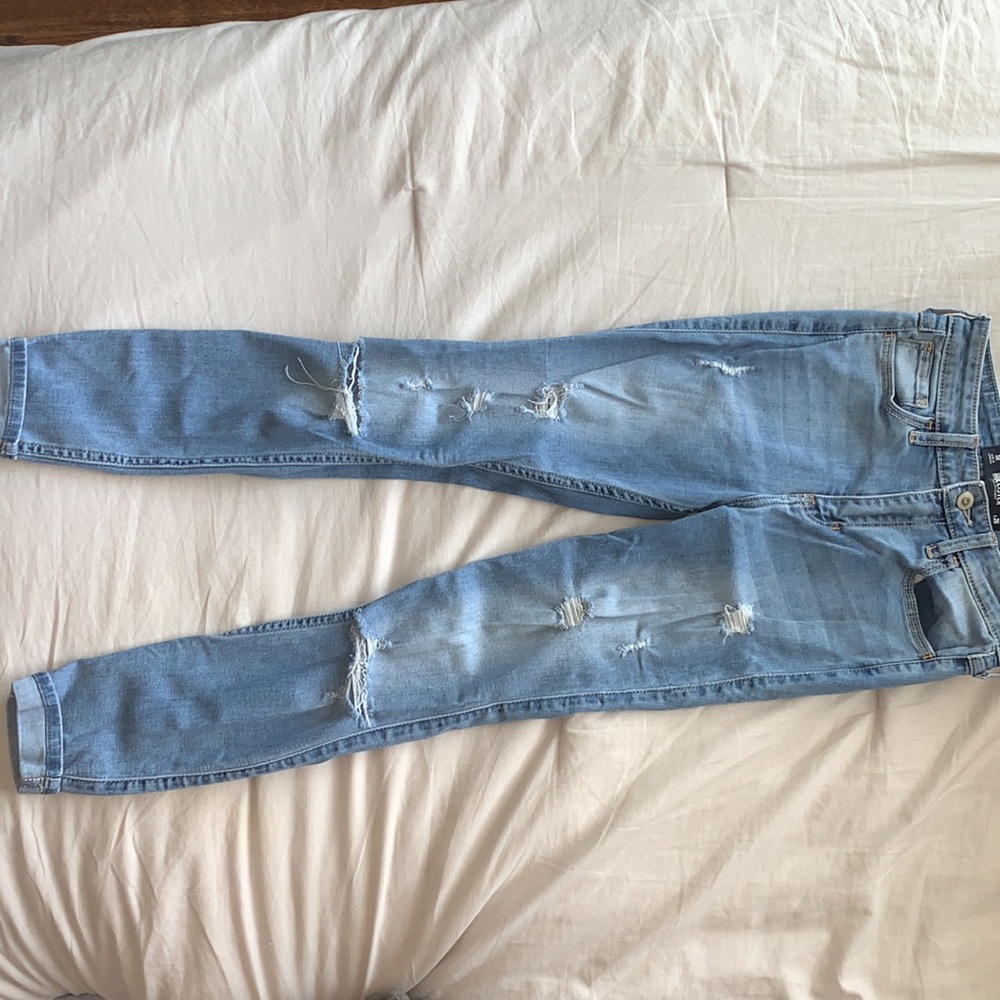 lightwash blue hollister highrise crop skinny jean